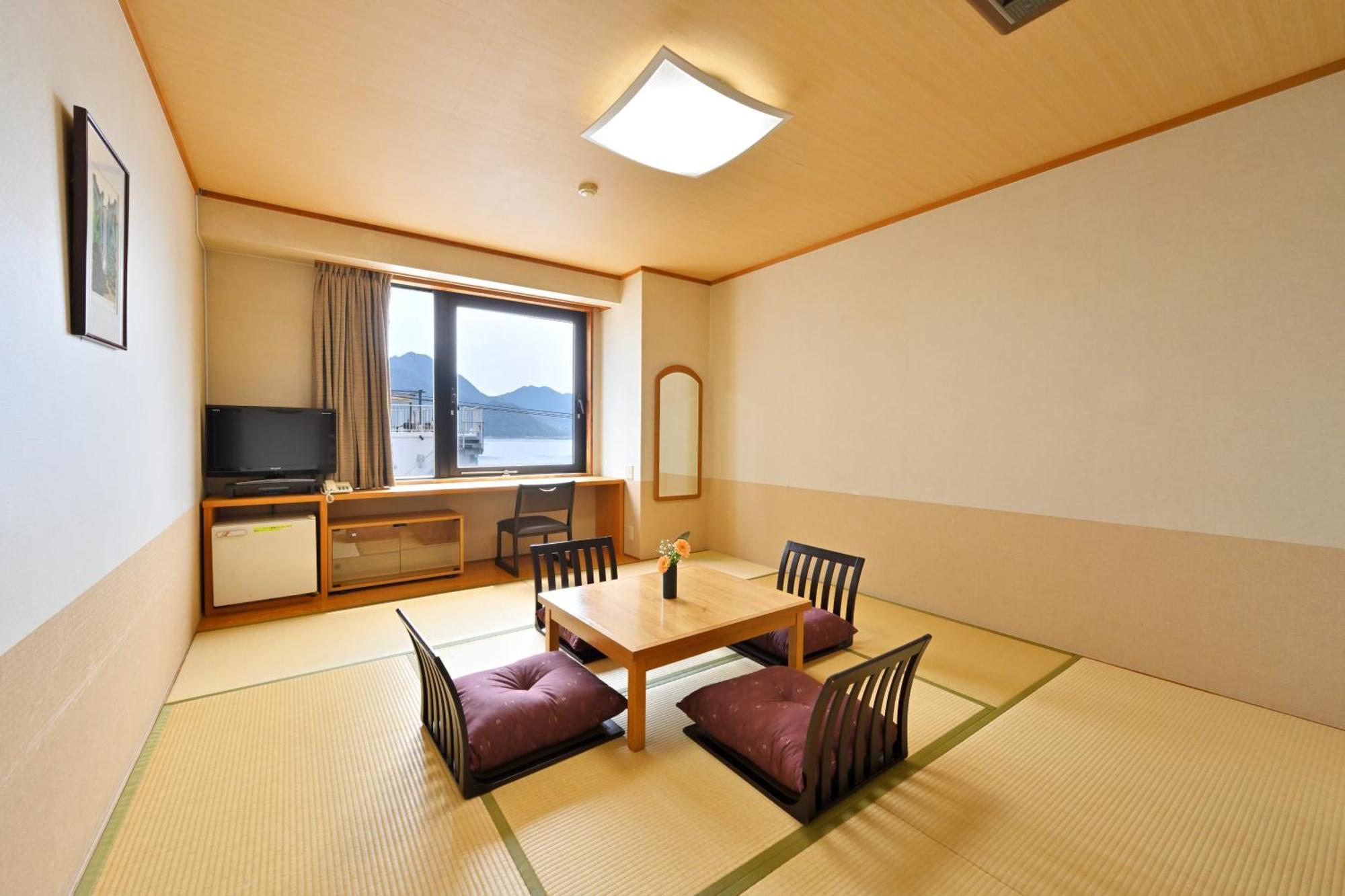 Miyajima Coral Hotel
